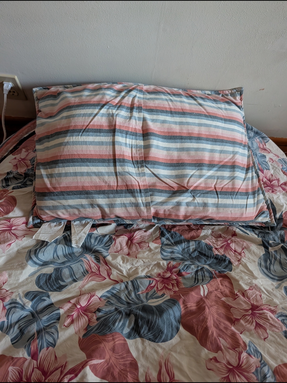 Pottery Barn Teen Tropical Floral Cotton Comforter Set Twin/Twin XL - Picture 2 of 6